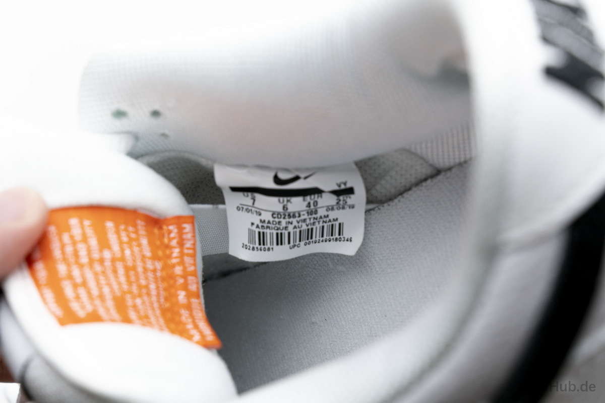 Nike SB Dunk Low Pro White Gum CD2563100